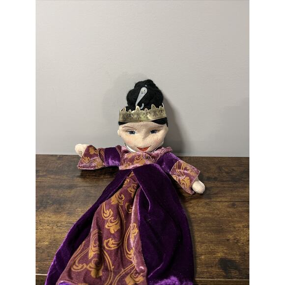 **RARE** The Puppet Company Queen 20” Hand Puppet EXCELLENT DETAILS!